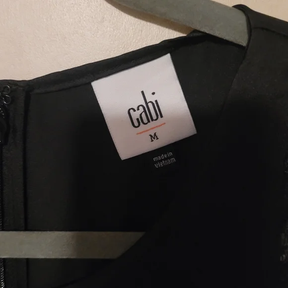 CAbi Veil Top, Size Medium, Fall 2024 Style #4737, Black - Picture 3 of 4